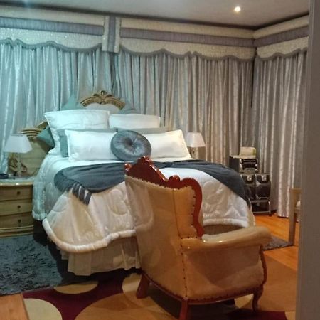 Makhanda B&B Grahamstown Bagian luar foto